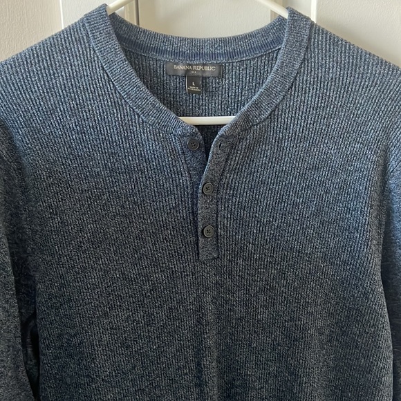 Navy Banana Republic Sweater - Picture 3 of 4